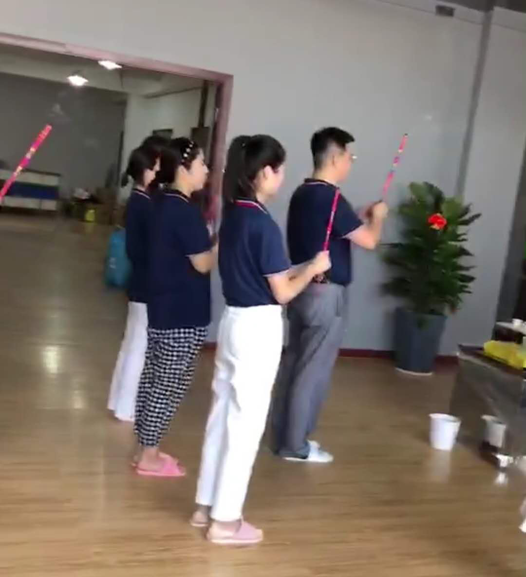 恭贺昆山利哲祥机械材料有限公司乔迁新址
